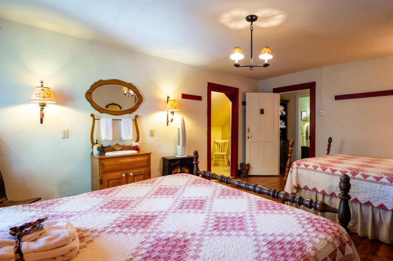 Bed and Breakfast The Pines Of Dresden Exterior foto